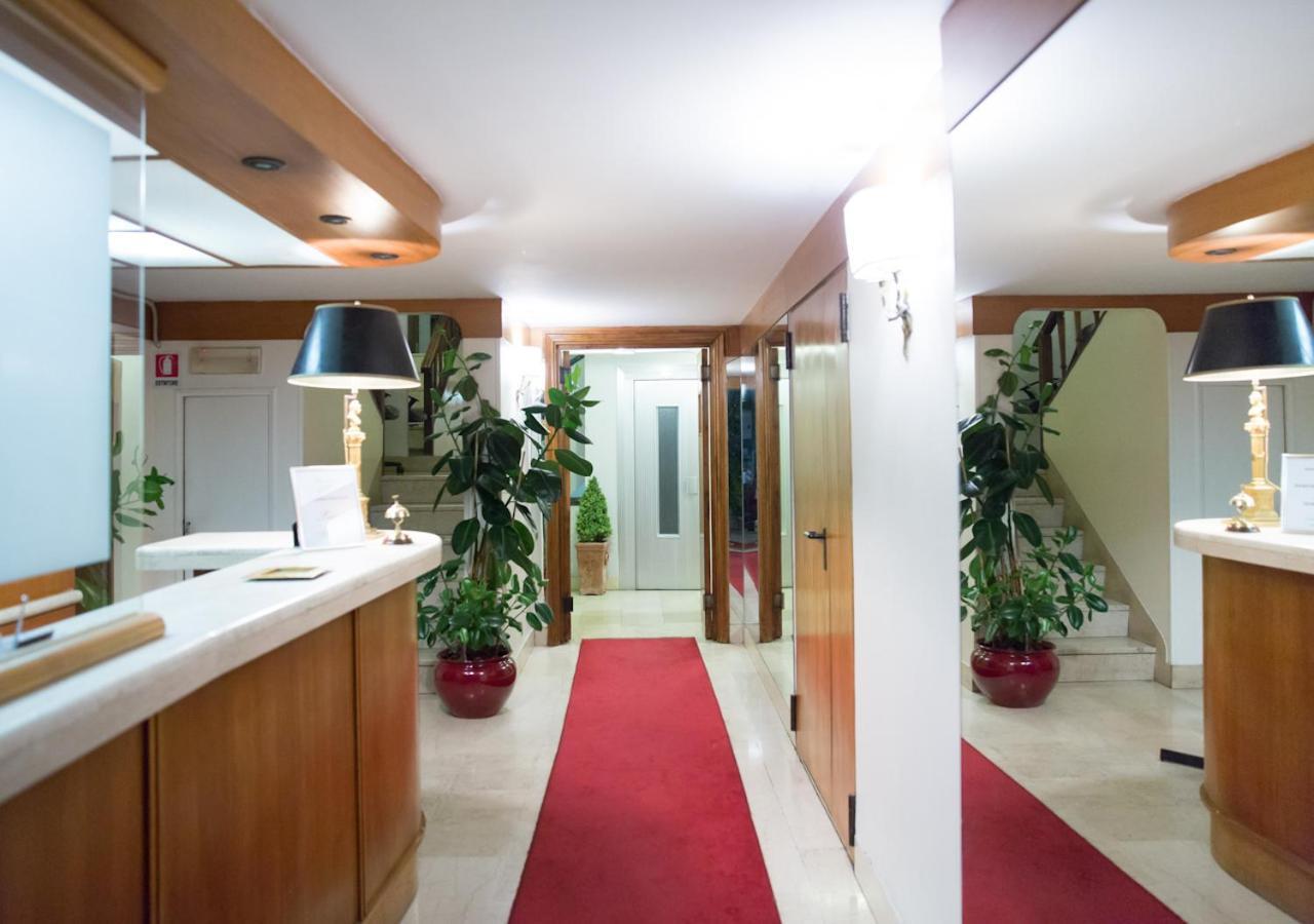 Rent In Rome Archimede Bagian luar foto